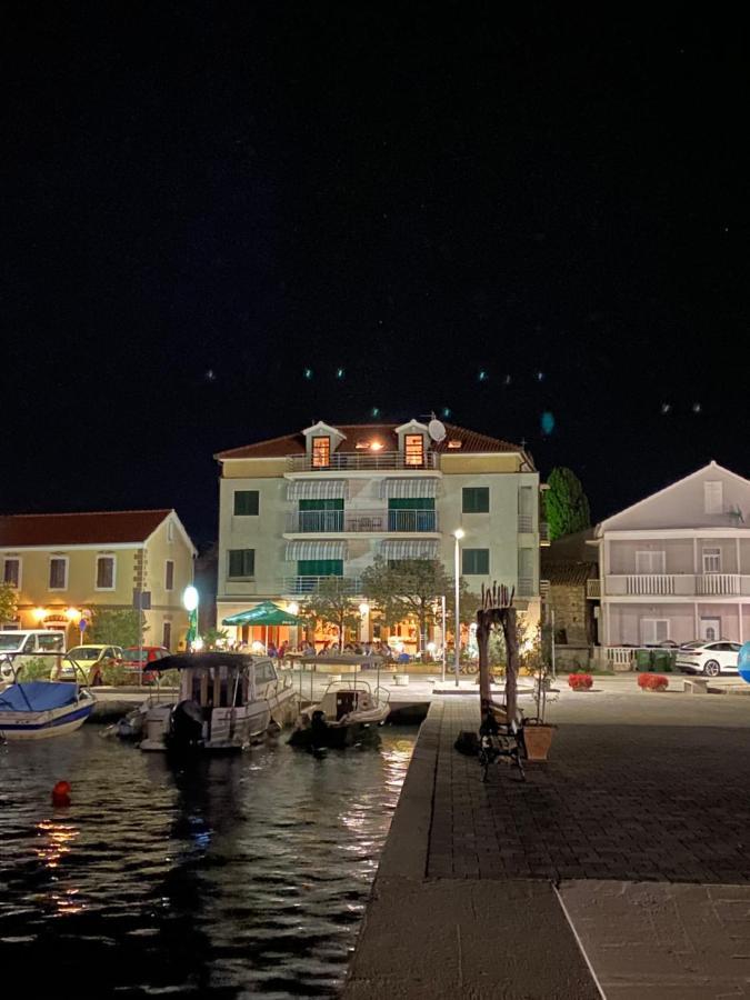 Old Town Heritage By Mrav Sukošan エクステリア 写真